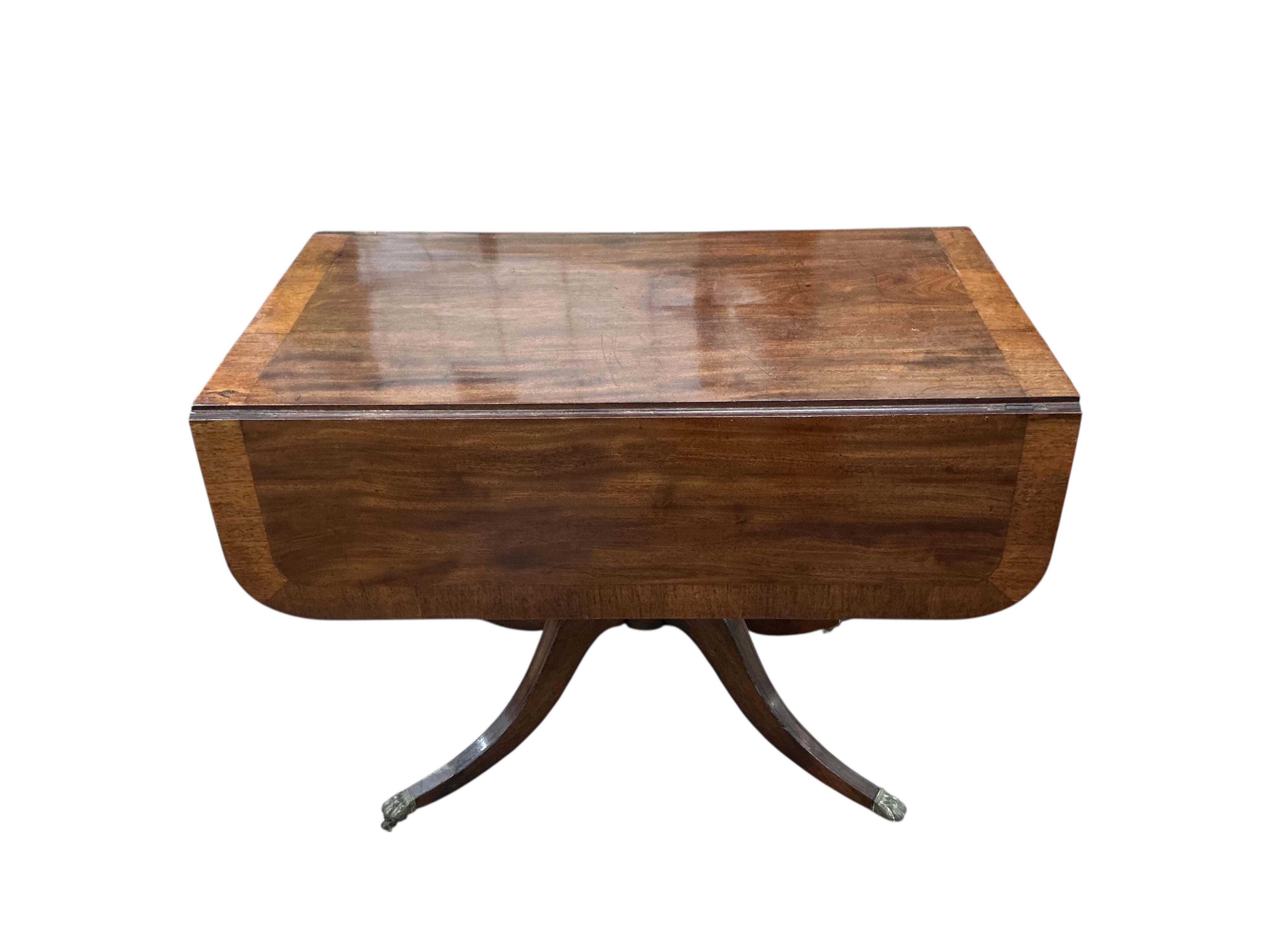 A Regency mahogany Pembroke breakfast table, width 91cm, depth 51cm, height 71cm
